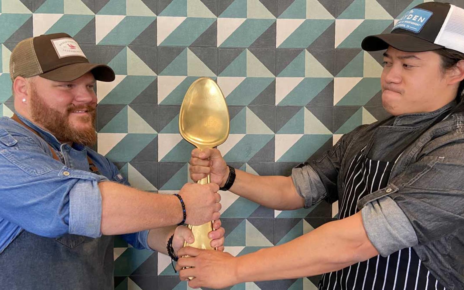 Chef Tim Condon (L) and San Antonio's Chef Teddy Liang