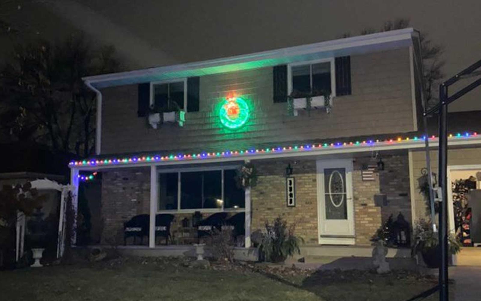 A St. Anthony, Minnesota resident recently got Humbugged by an anonymous fruitcake complaining about his Christmas lights. 