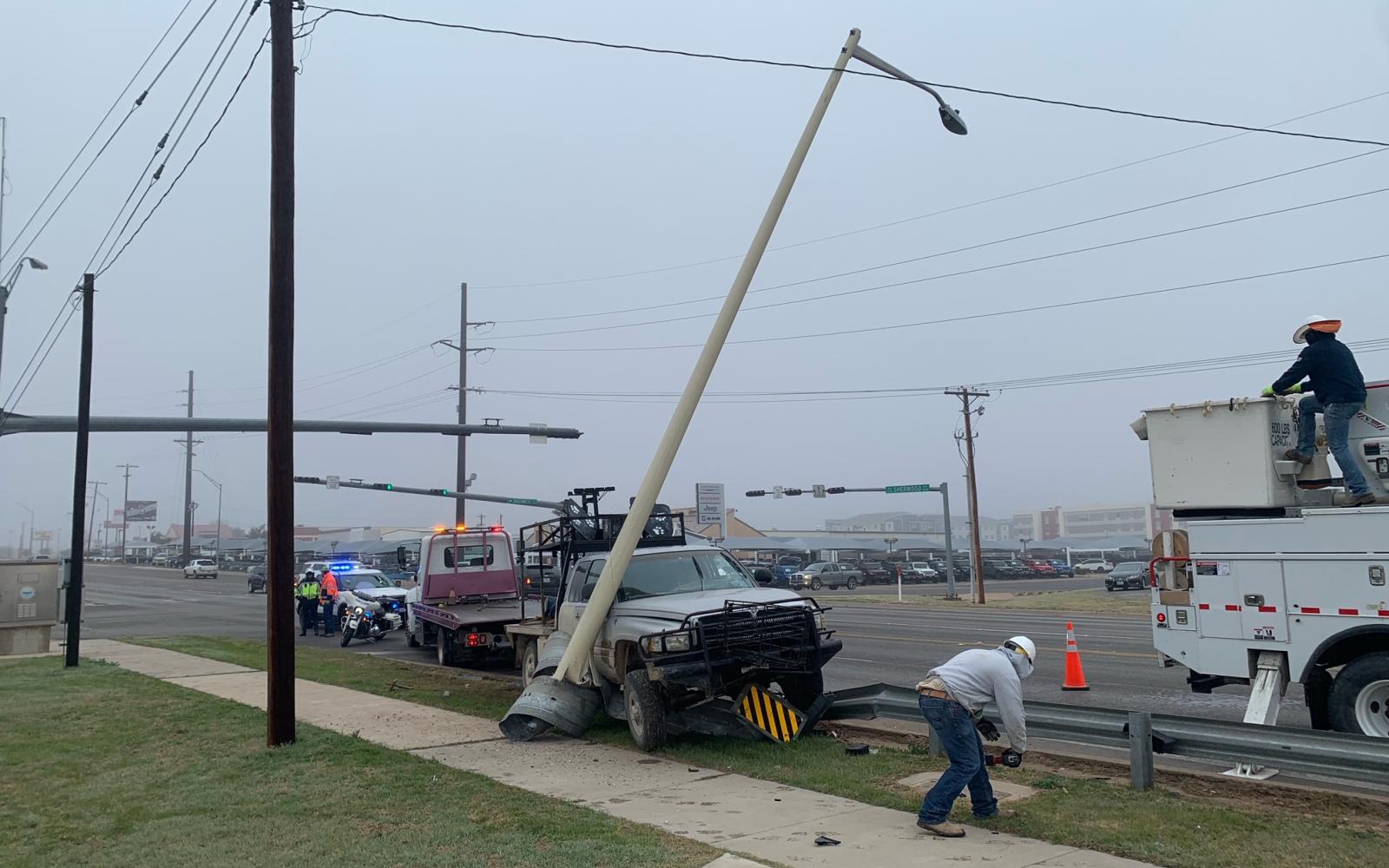 Sherwood Way Pole Guardrail Crash (LIVE! Photo/Matt Trammell)