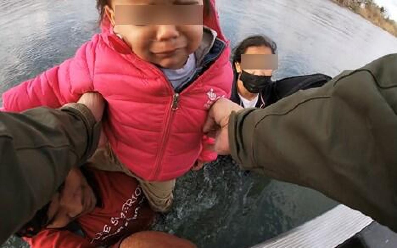 Del Rio Border Agents Rescue Baby (Contributed/CBP)