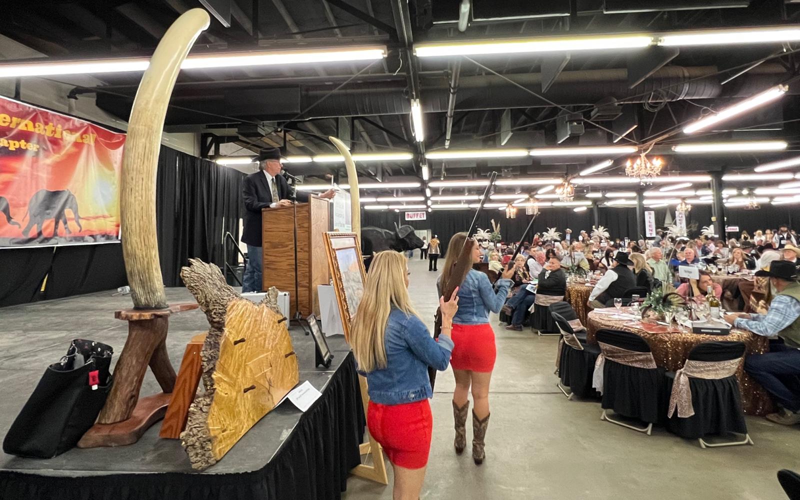 San Angelo SCI 2022 Banquet Auction (LIVE Photo/Joe Hyde)