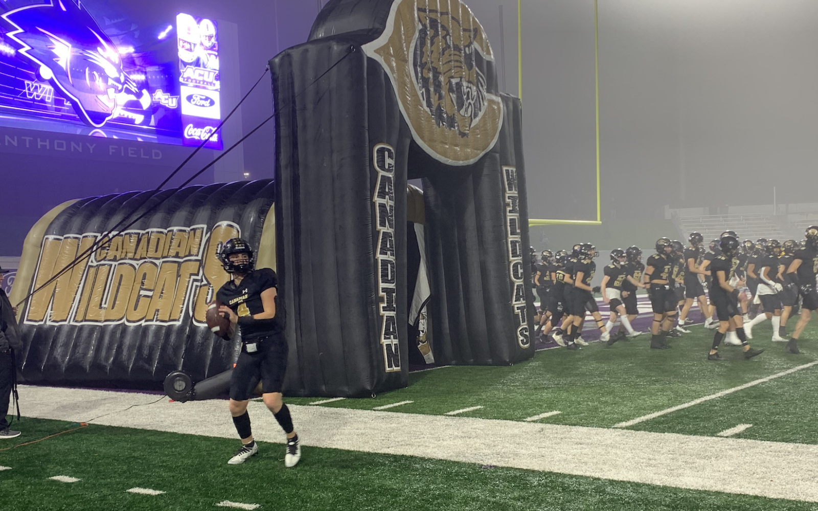 Canadian's Camren Cavalier during Halftime