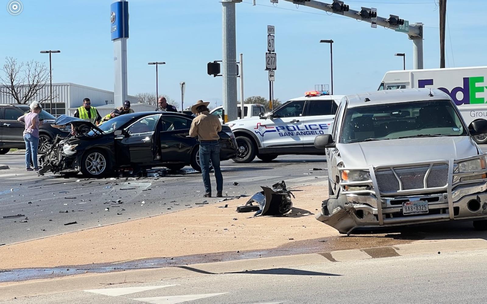 Crash 6th & Bryant (LIVE! Photo/Matt Trammell)