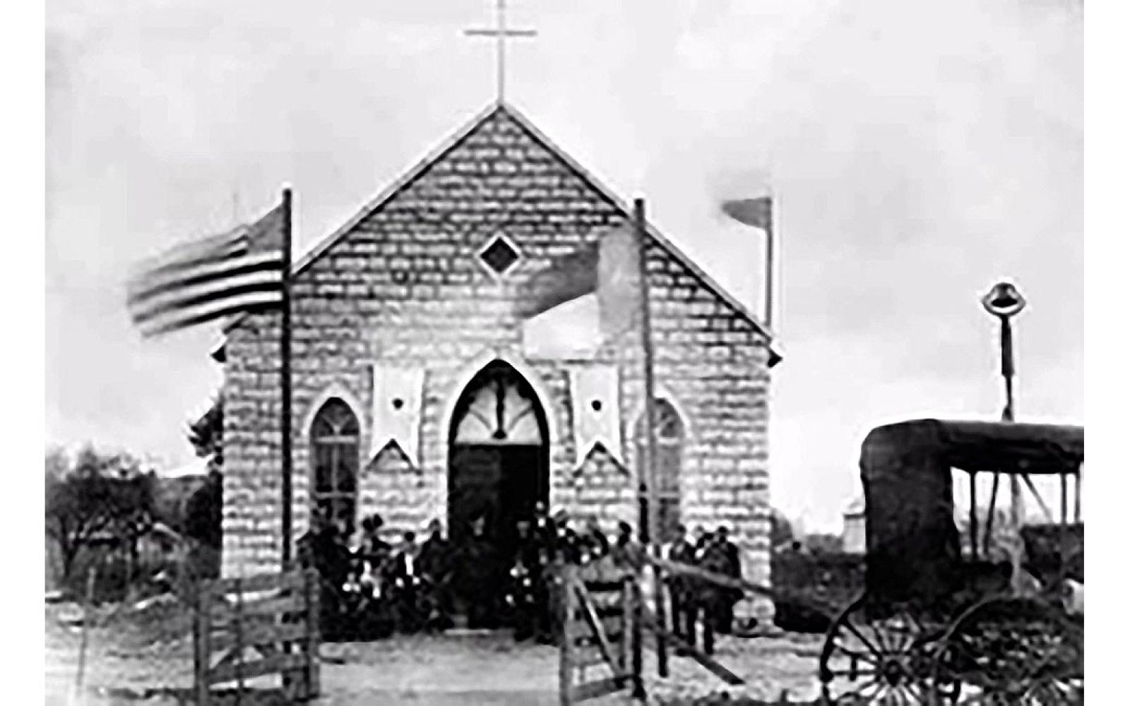 The front of the church in 1910s.