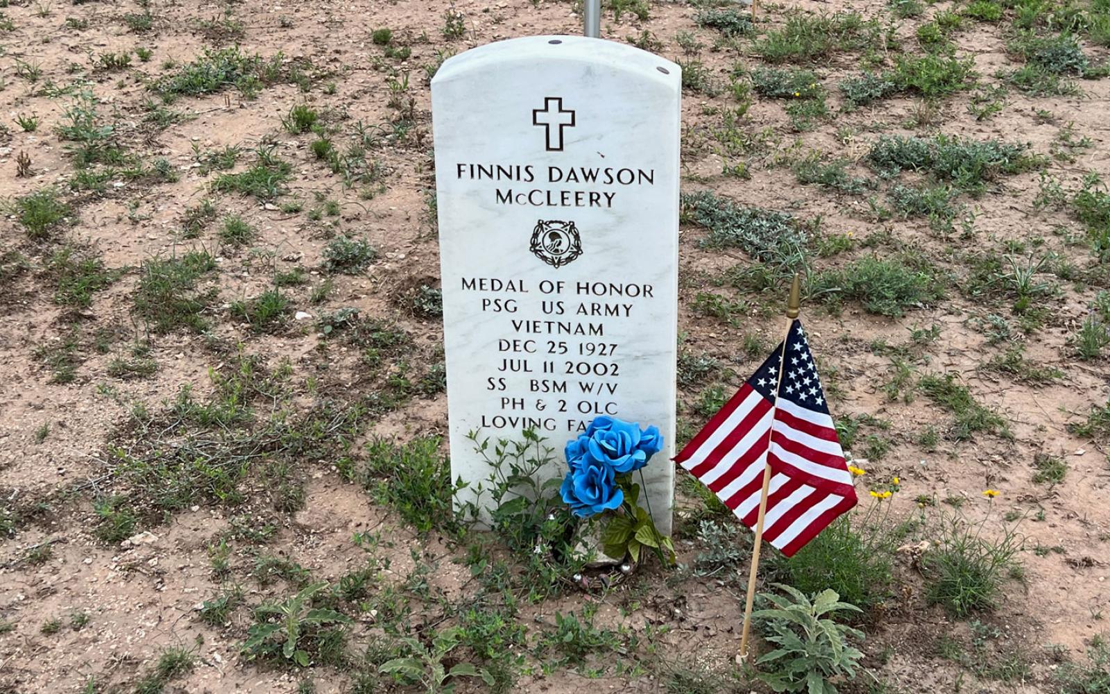 Platoon Sergeant Finnis Dawson McCleery's grave marker.