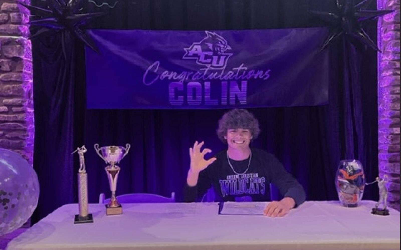 Colin Leonard signs with ACU