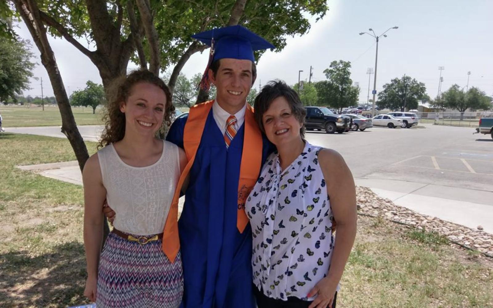 CHS Grad with Mom and Sister