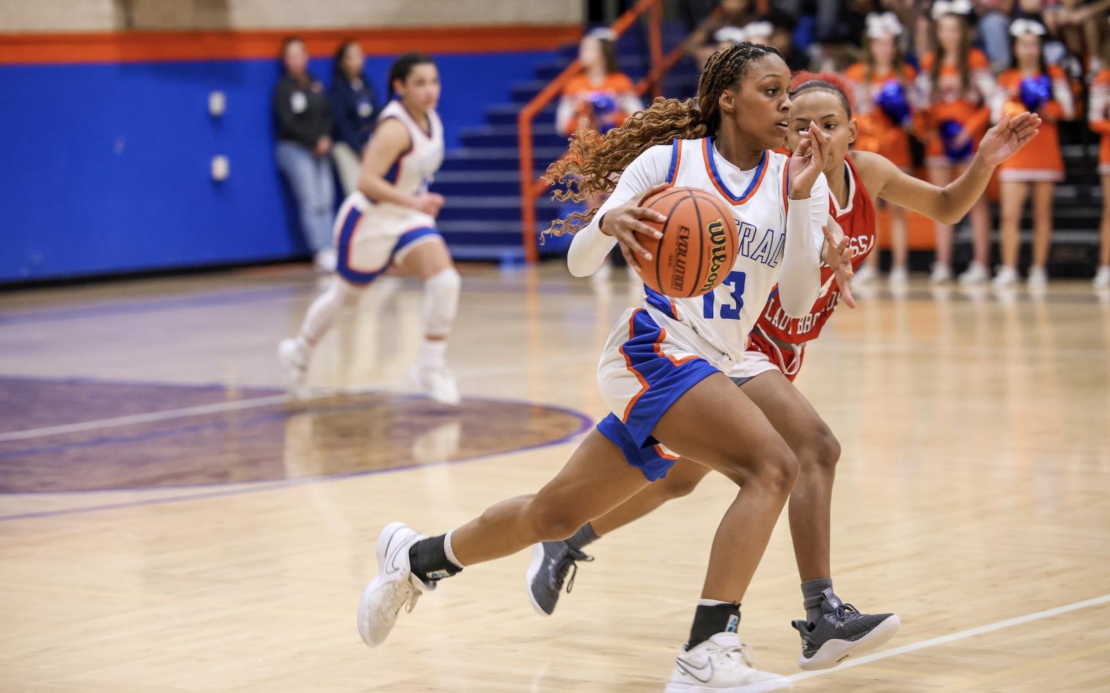 Central Lady Cats Nevaeh Hearne