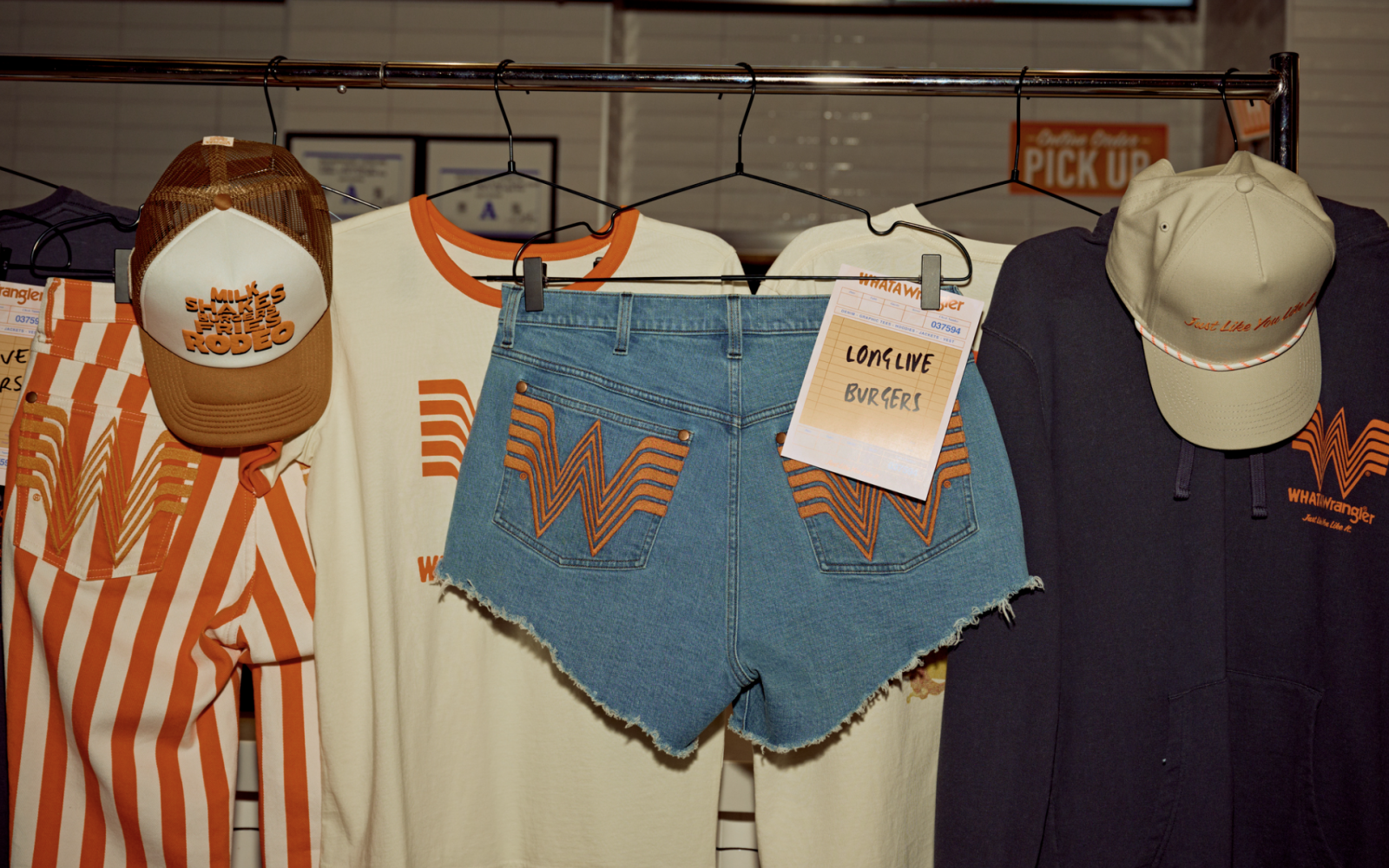 With the full 24-piece collection for both men & women on display at the event, these two legendary “W’s” have come together to serve up a collaboration of hot and fresh denim jackets, vests, jeans, graphic tees and fun ballcaps.