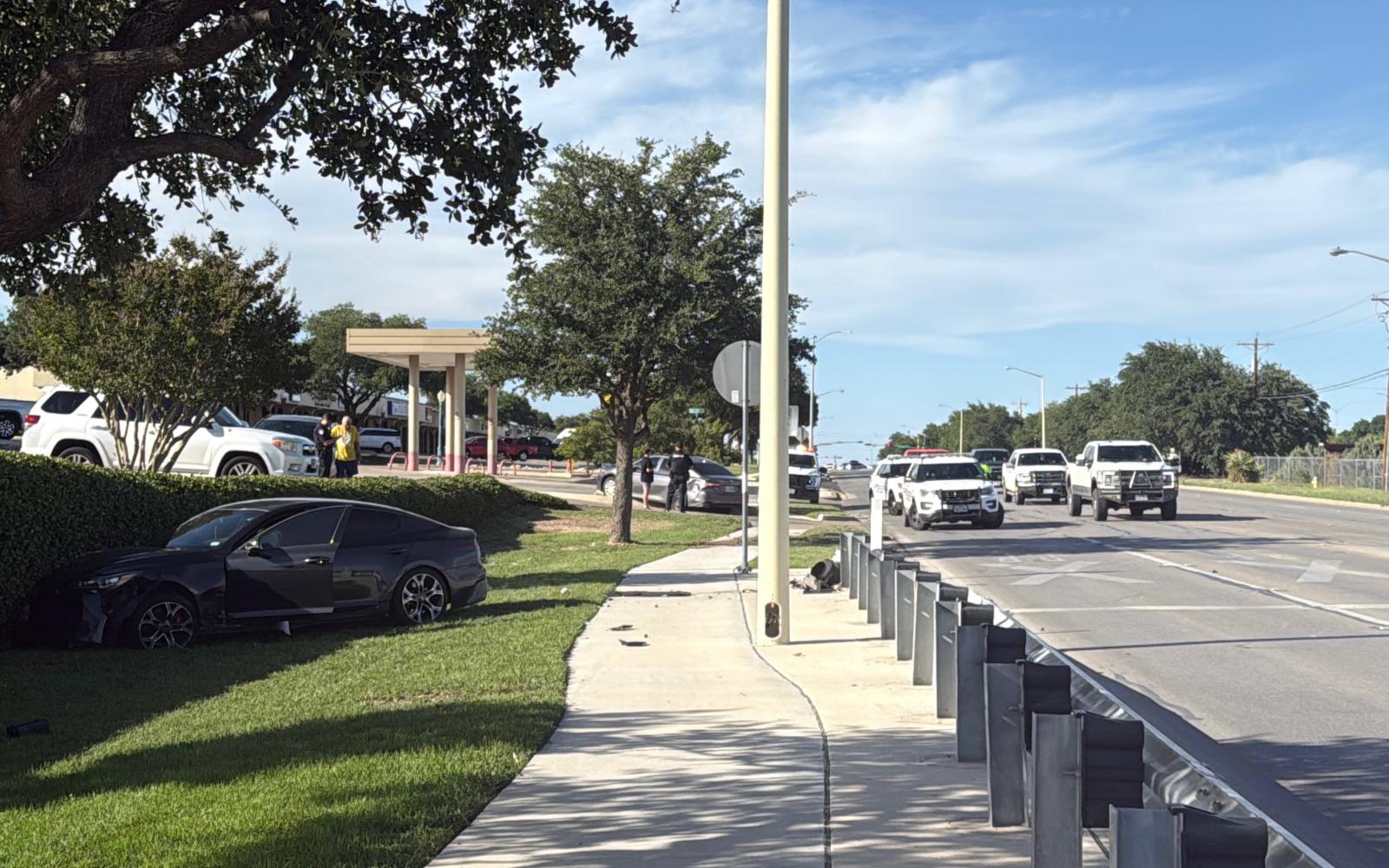 Hyundai SUV Crashes the Party, Parks Two Sedans on Front Lawns as Ornaments